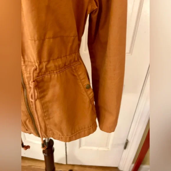 Old Navy Woman’s Orange Sz M 100% Cotton Utility Jacket W/ Waist Drawstring - Picture 7 of 16